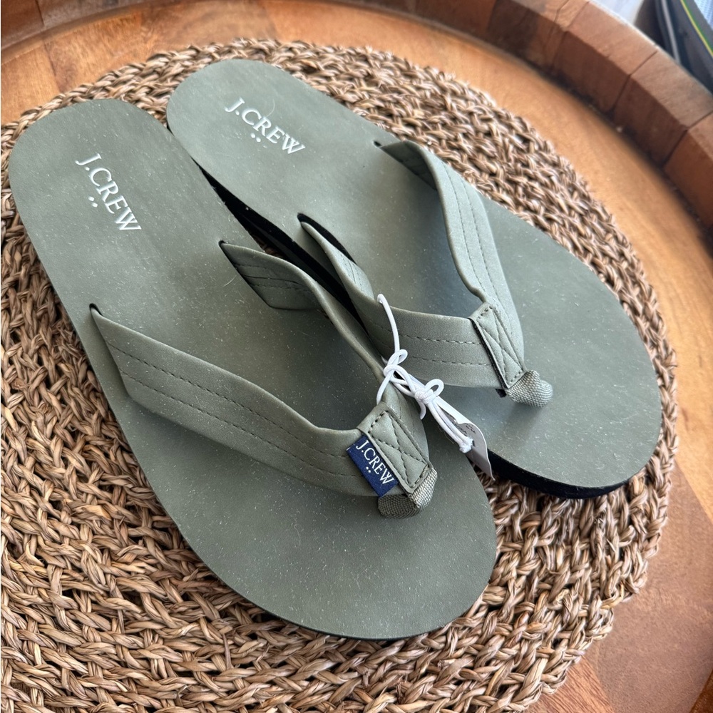 NWT J.Crew Olive Green Flip Flops M8